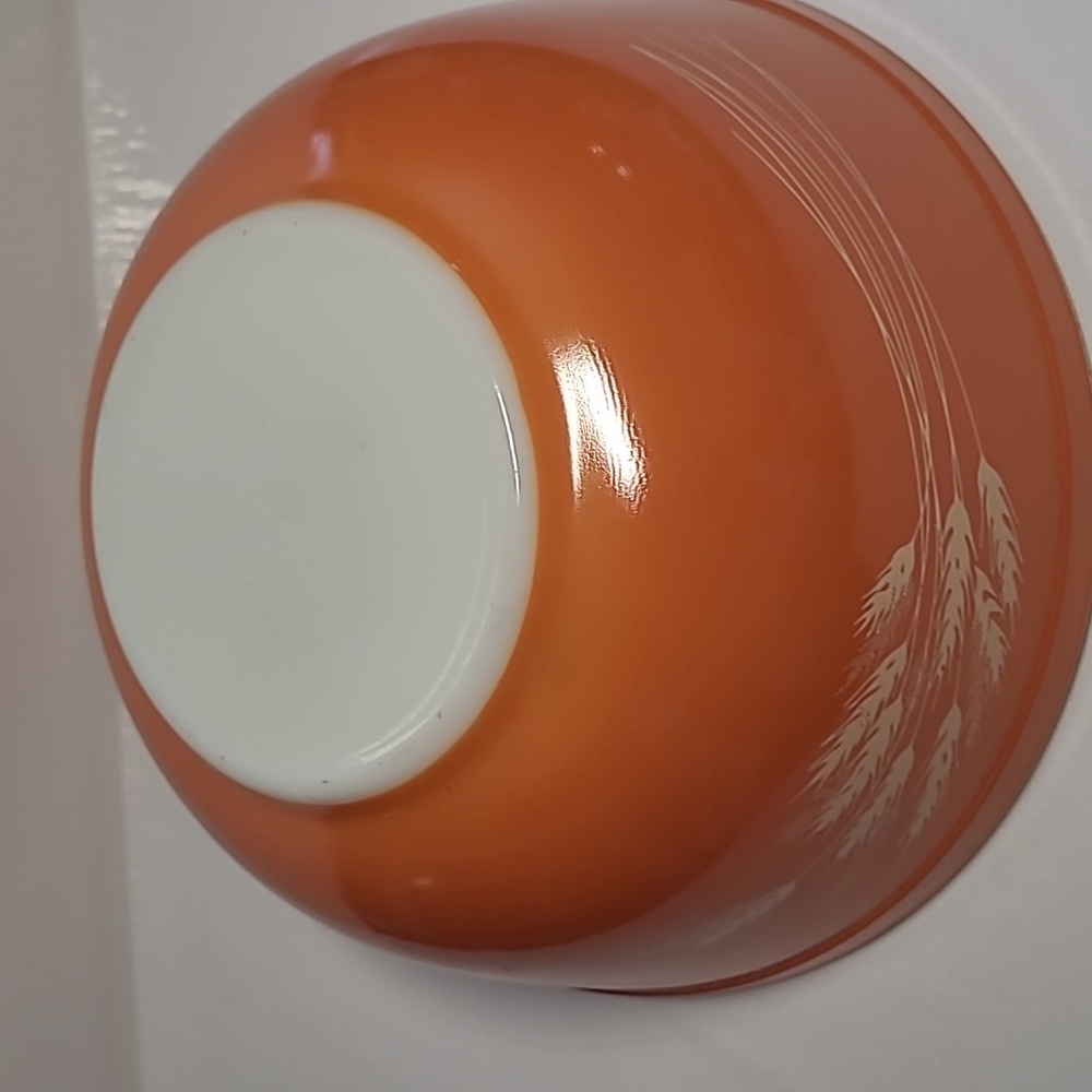 (#3)Vintage Pyrex Autumn wheat orange bowl 403-2.5qt - Picture 2 of 4